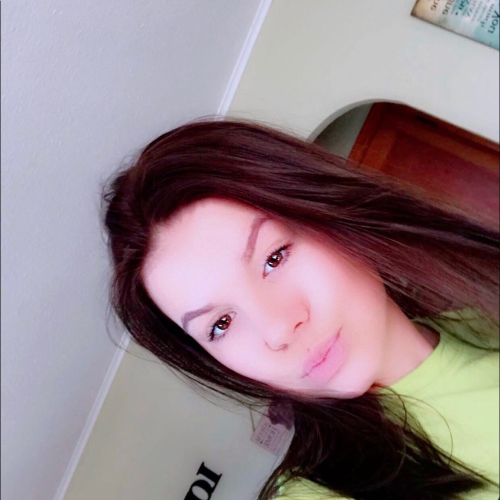 Meet your Posher, Emma